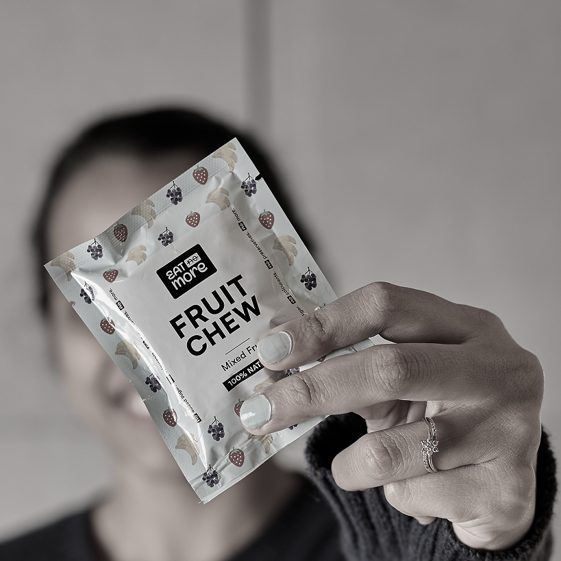 athletes using fruit chew